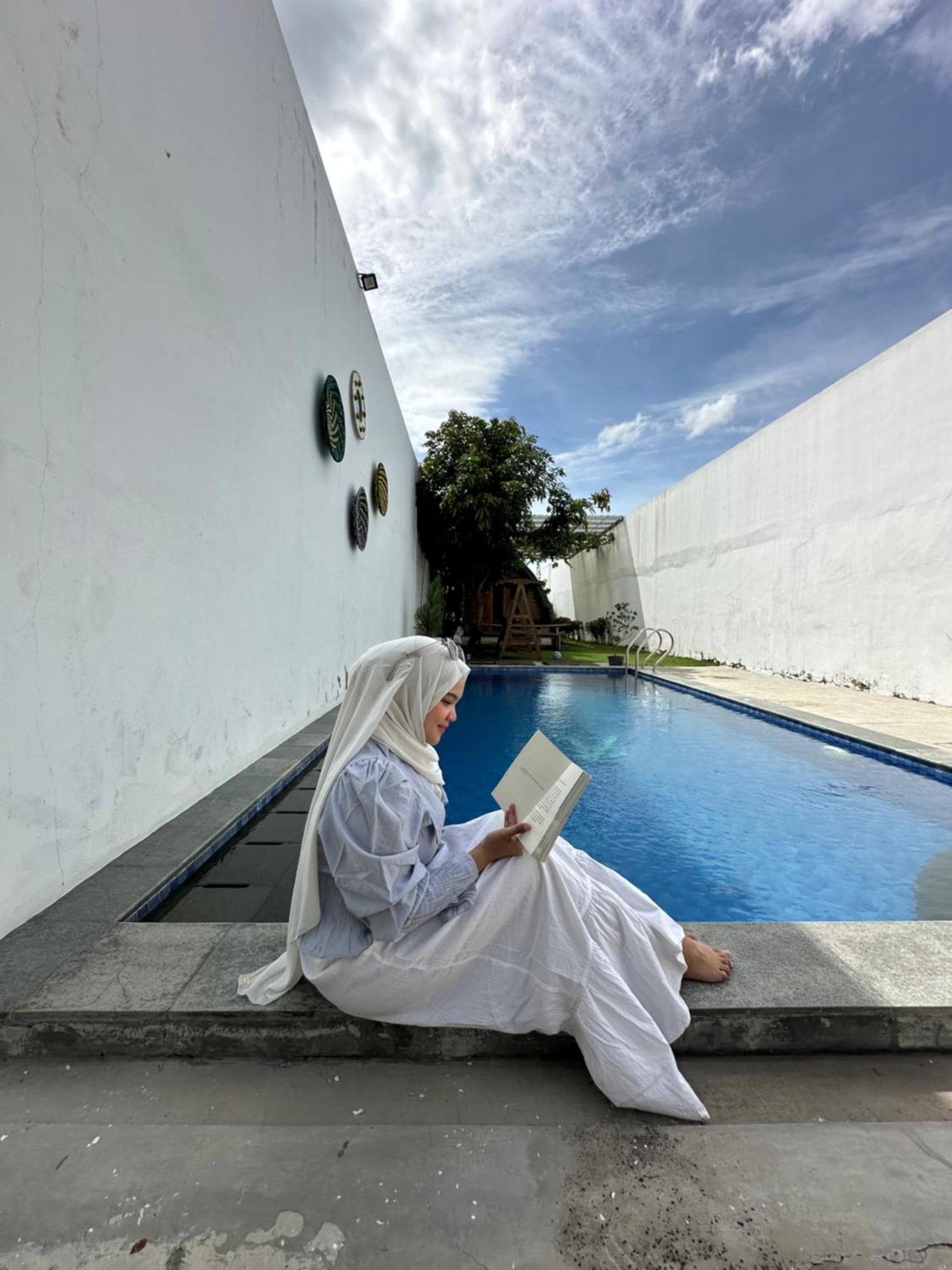 Villa Rumah Putih Jogja Jogyakarta Zewnętrze zdjęcie