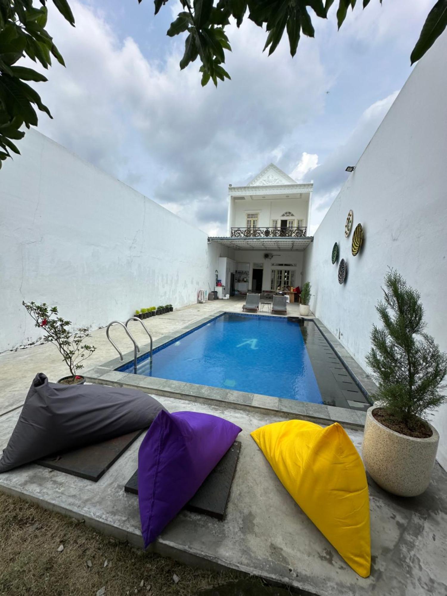 Villa Rumah Putih Jogja Jogyakarta Zewnętrze zdjęcie