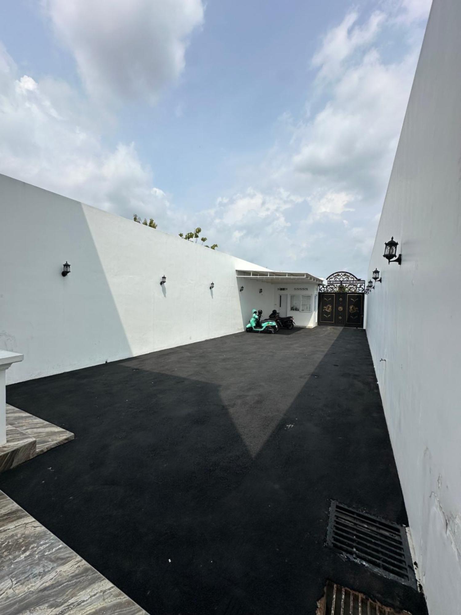Villa Rumah Putih Jogja Jogyakarta Zewnętrze zdjęcie