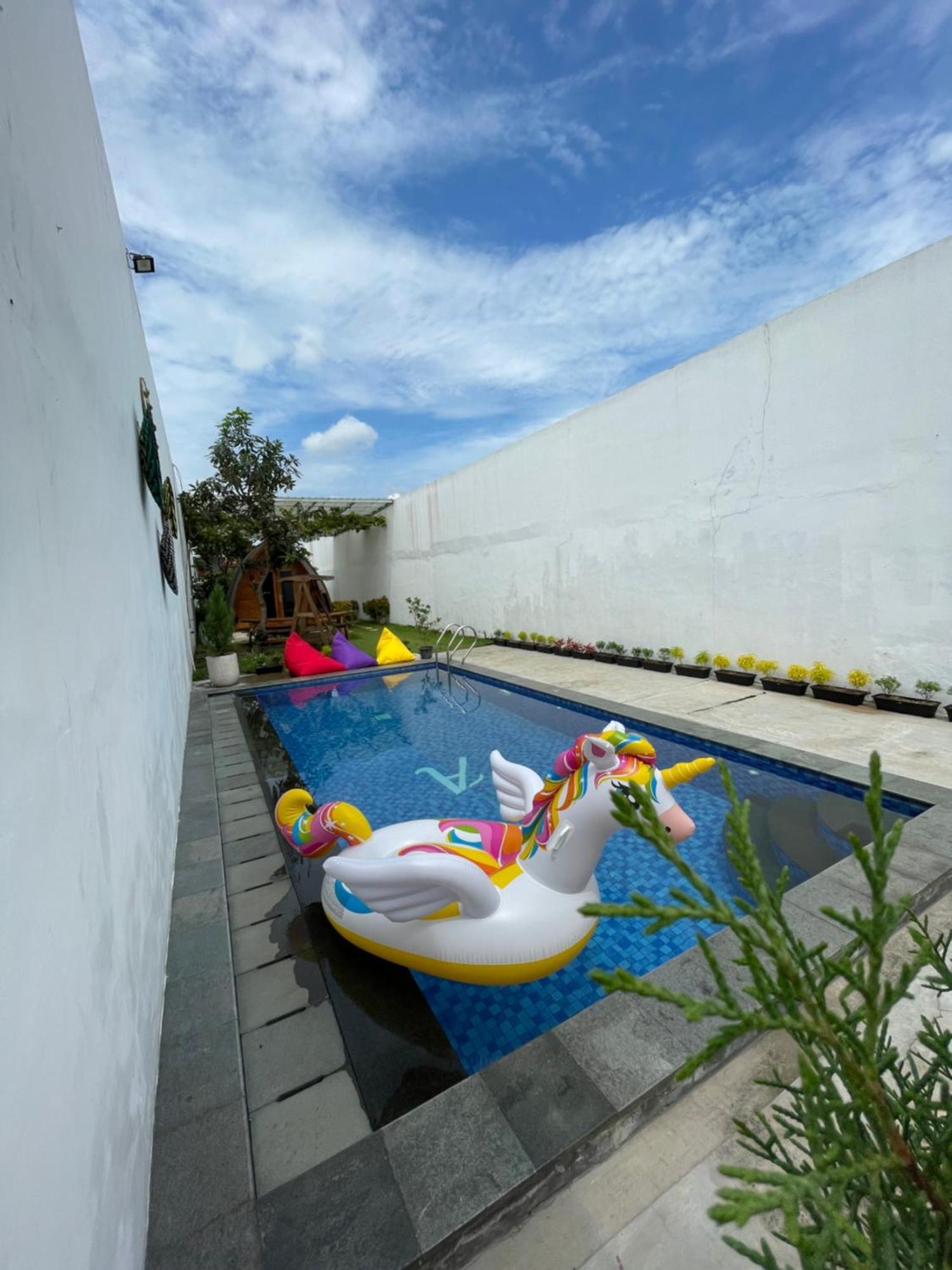 Villa Rumah Putih Jogja Jogyakarta Zewnętrze zdjęcie